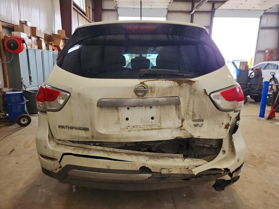 2016 Nissan Pathfinder s