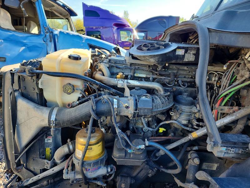 2017 Freightliner Cascadia 125 Semi Truck