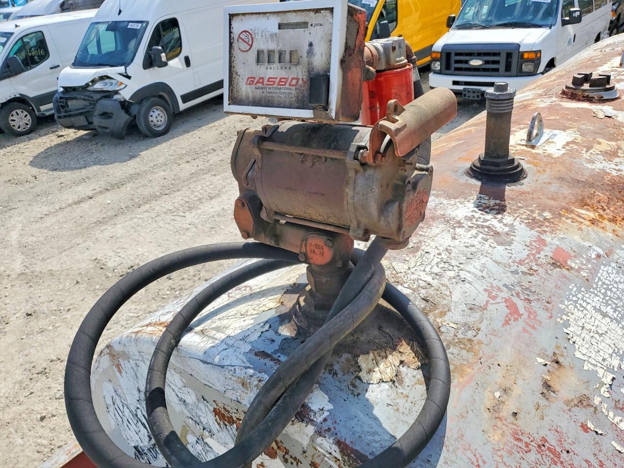 2000 Tank Fuel Tank