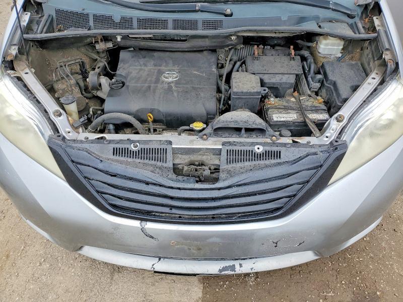 2011 Toyota Sienna Base 7-passenger