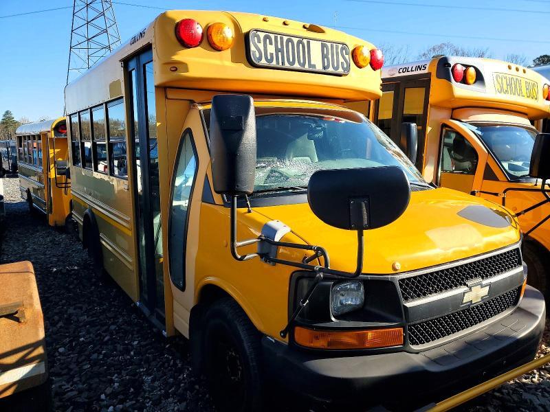 2011 Chevrolet 2011 Collins Bantam G3500-school bus