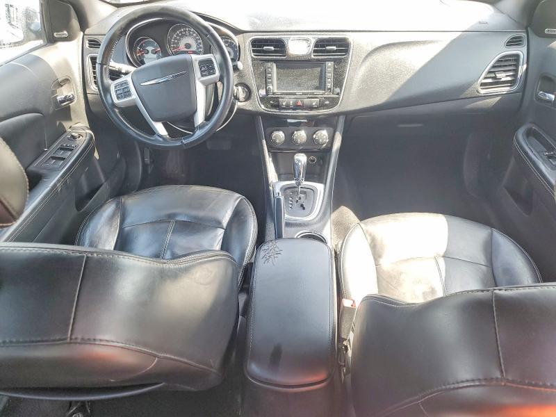 2014 Chrysler 200 Limited