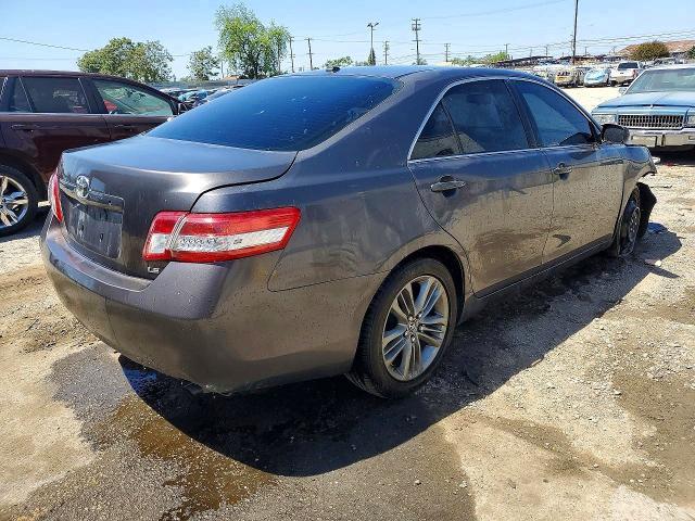 2011 Toyota Camry le