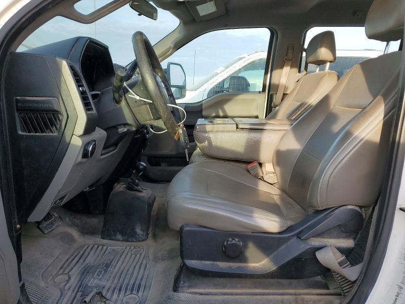 2018 Ford F550 Super Duty Flatbed Truck