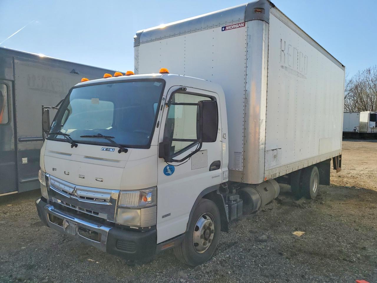 2014 Mitsubishi Fuso BOX Truck