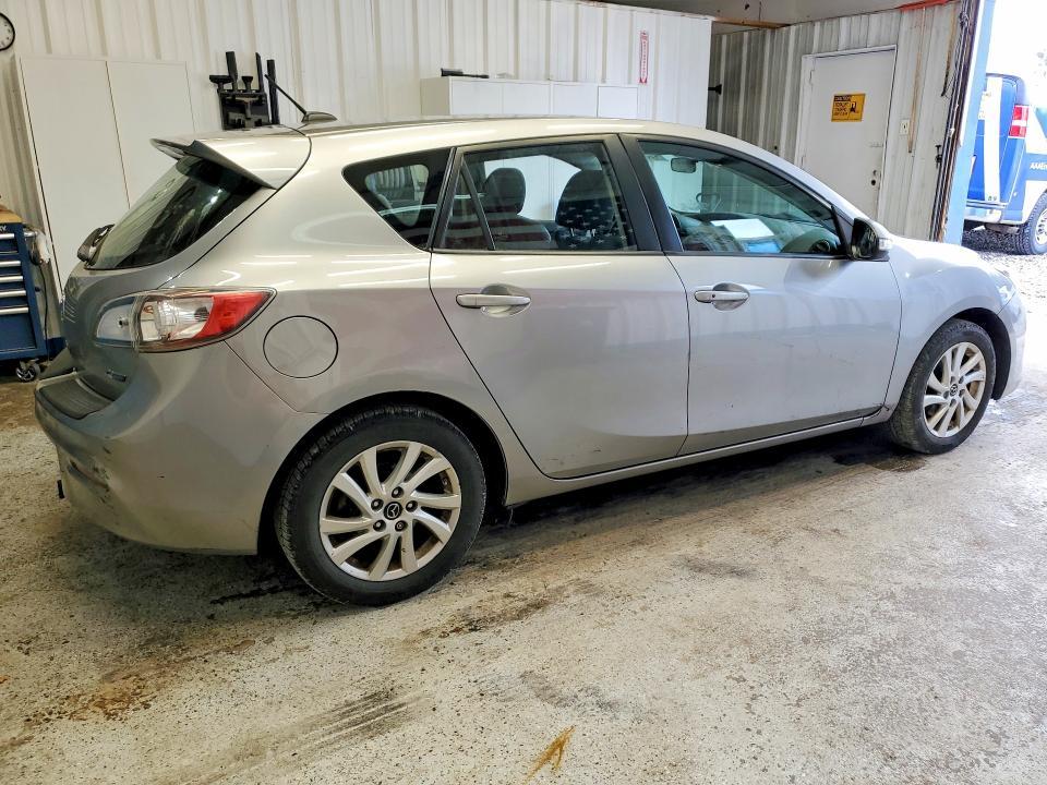 2013 Mazda 3 I