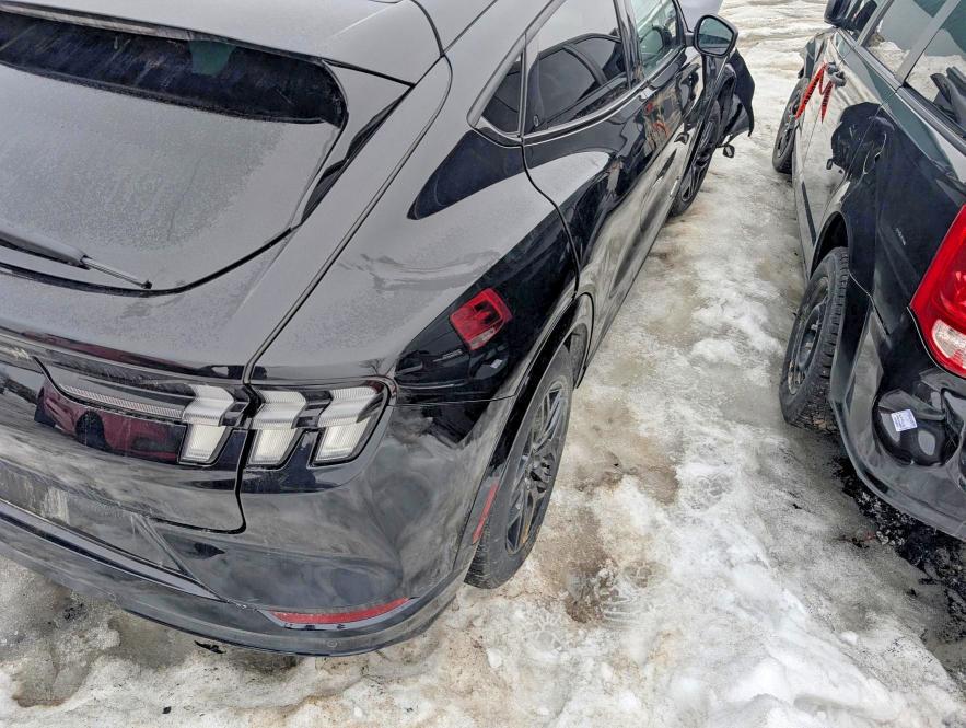 2022 Ford Mustang Mach-e Premium