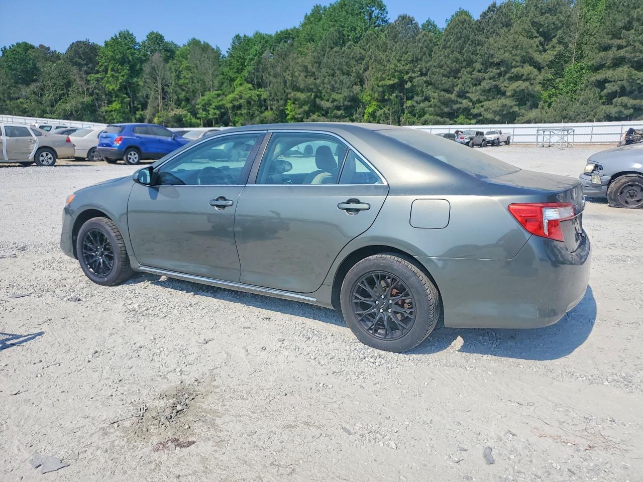 2012 Toyota Camry Hybrid le