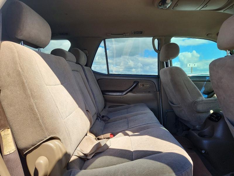 2001 Toyota Sequoia SR5