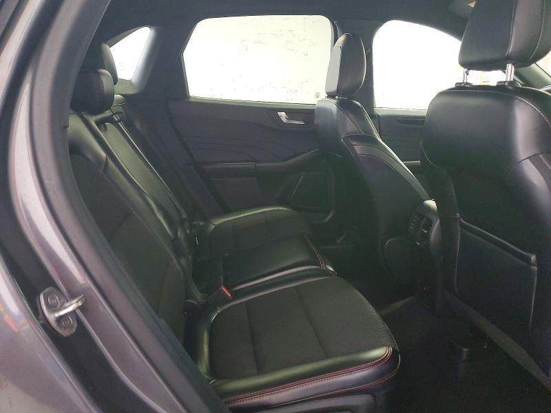 2023 Ford Escape st Line