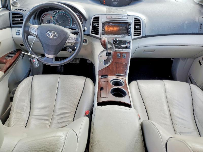 2010 Toyota Venza awd V6