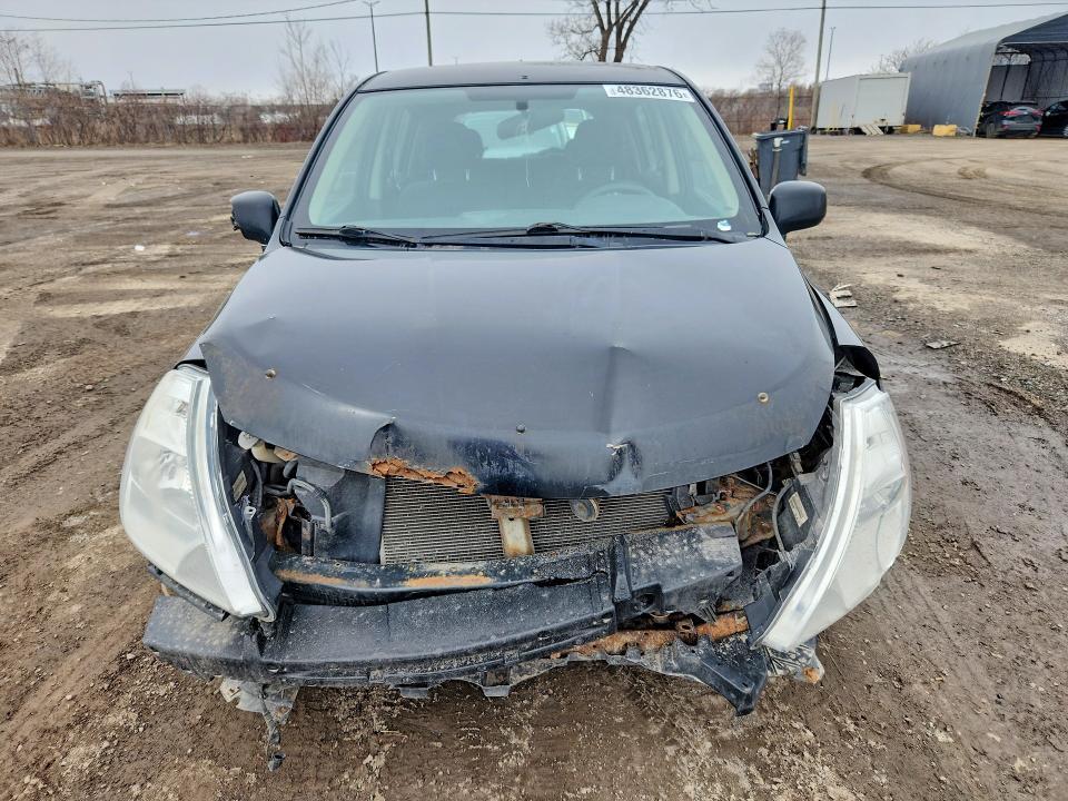 2010 Nissan Versa 1.8 s