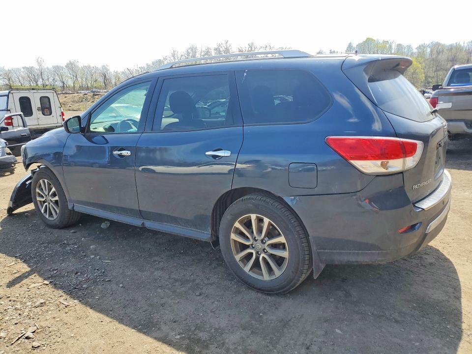 2014 Nissan Pathfinder sv