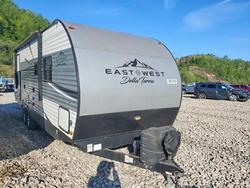 Salvage trucks for sale at Hurricane, WV auction: 2020 Della 2020 Forest River East TO West Camper