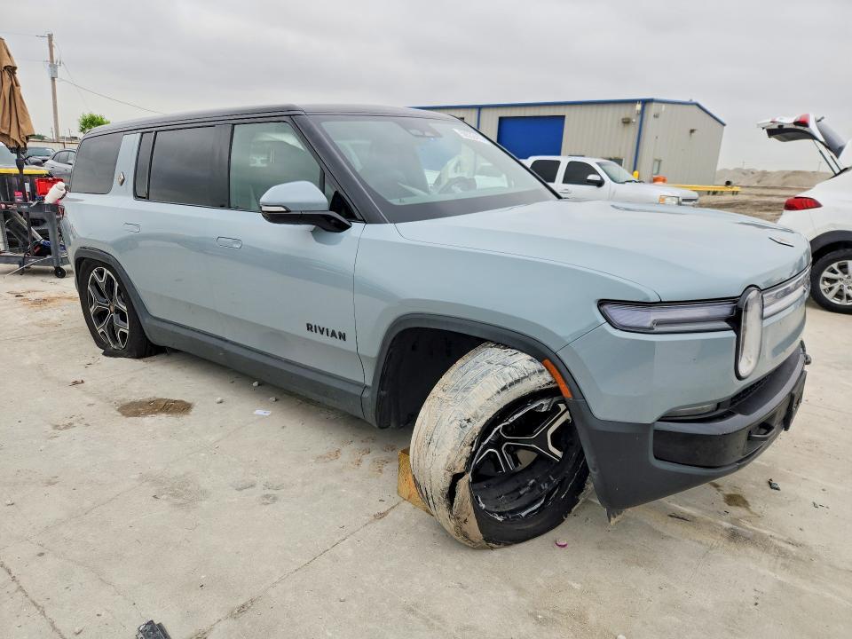 2026 Rivian R1S Adventure
