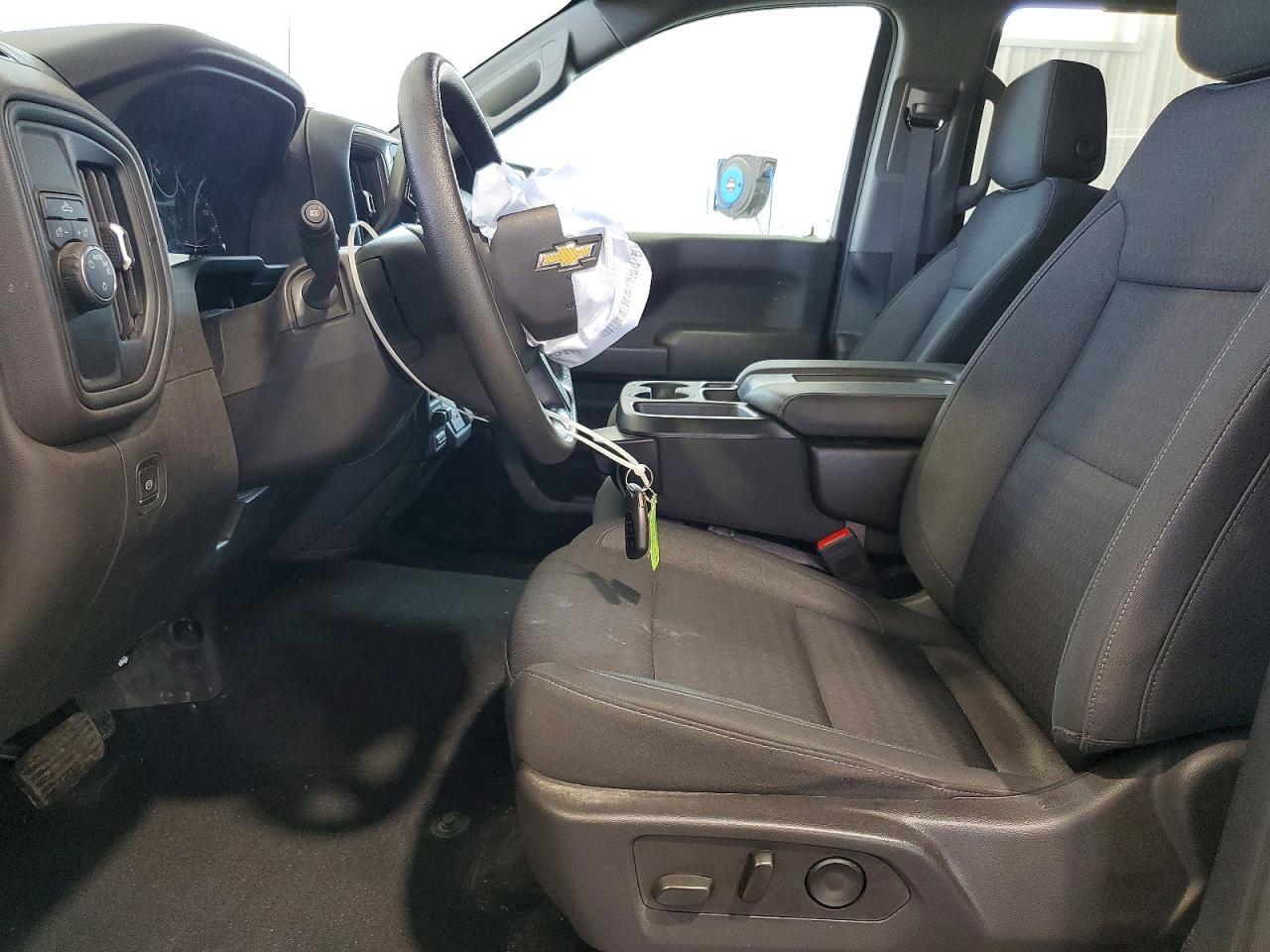 2023 Chevrolet Silverado C1500 Custom