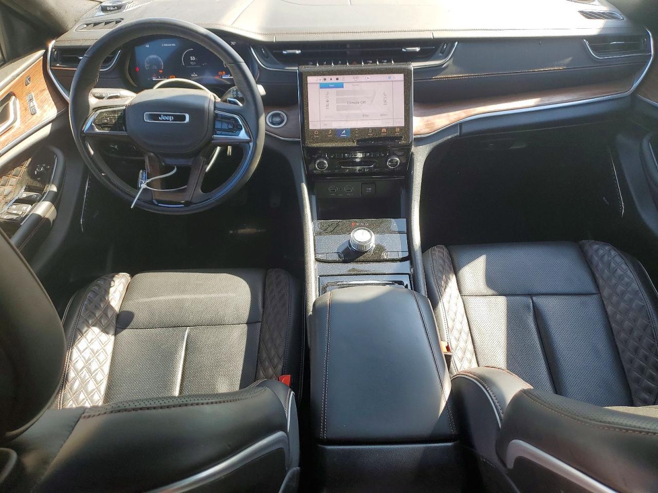 2023 Jeep Grand Cherokee Summit