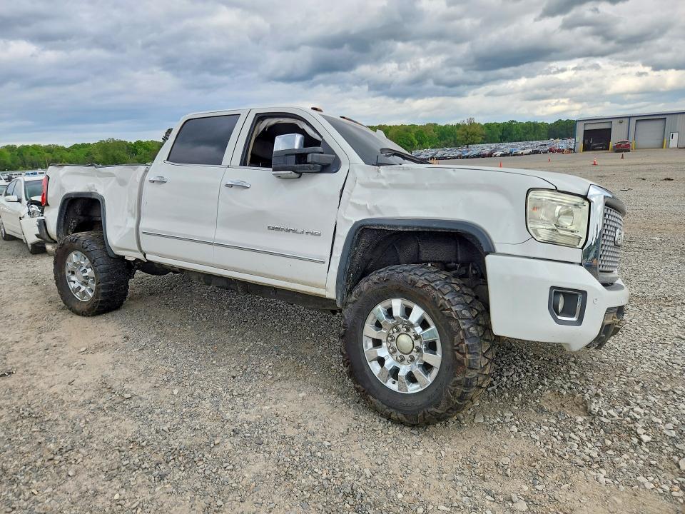 2015 GMC Sierra K2500 Denali