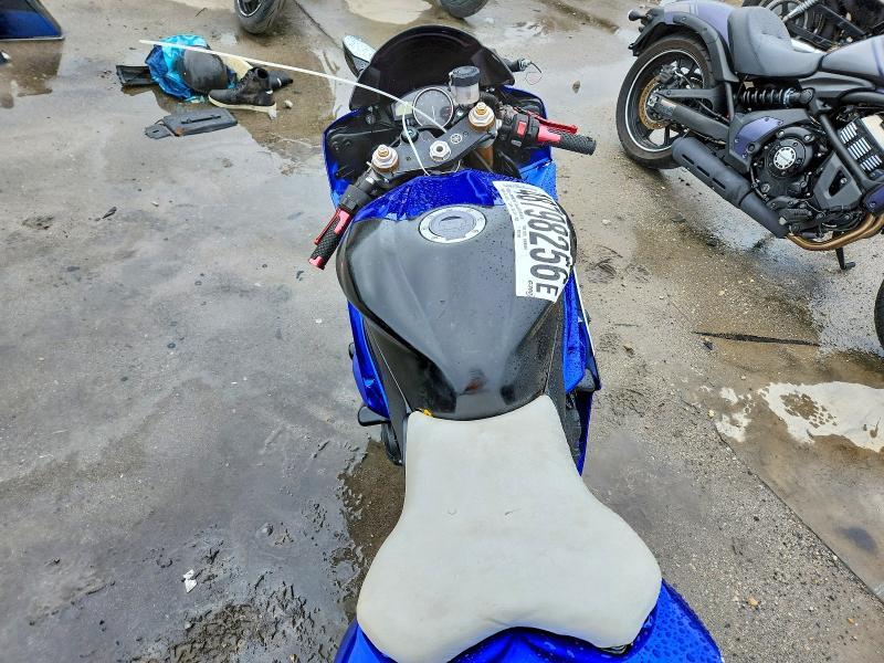 2005 Yamaha Yzfr6 l