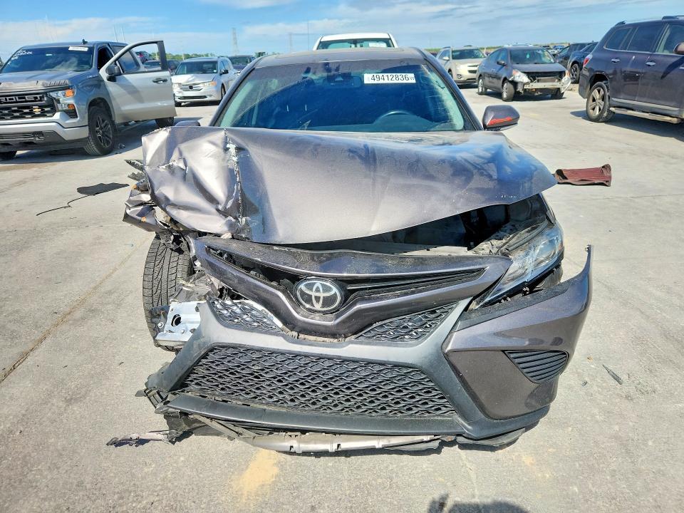 2018 Toyota Camry se