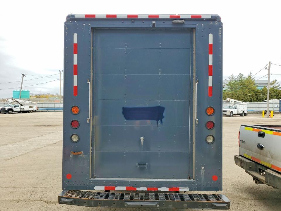 2020 Freightliner MT45G Chassis Delivery Truck