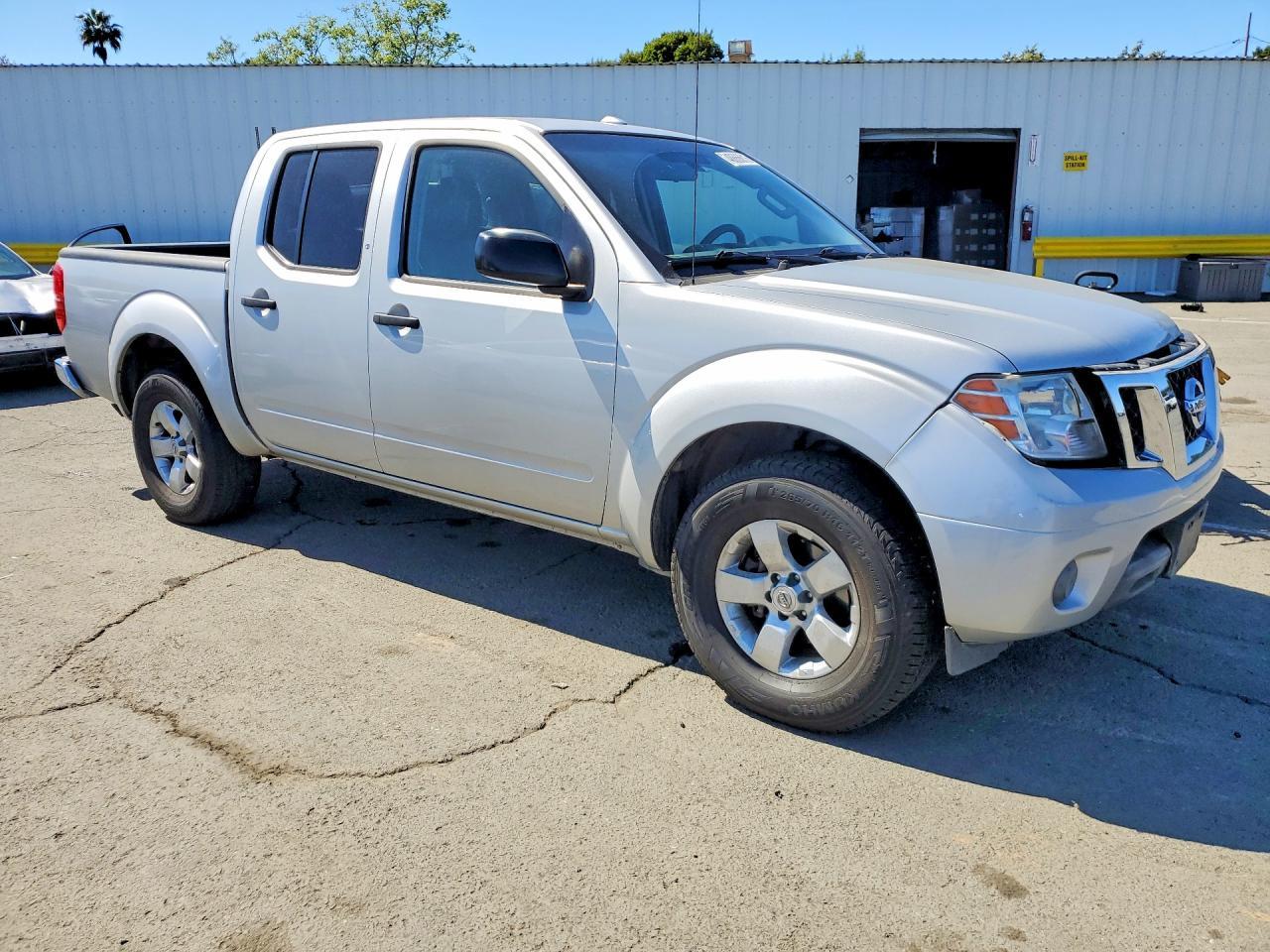 2013 Nissan Frontier S