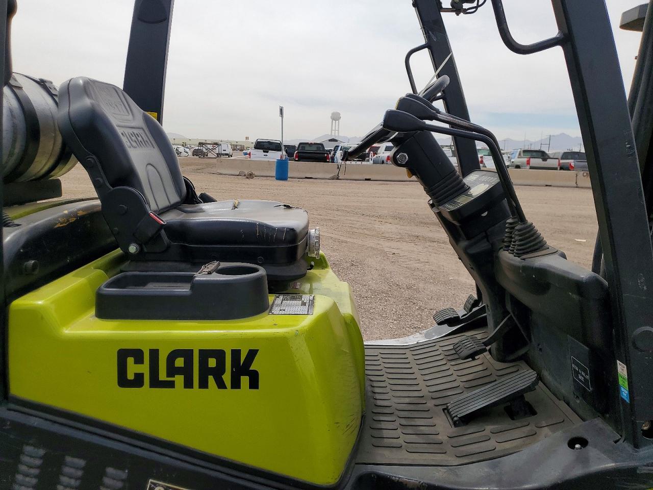 2016 Clark Forklift