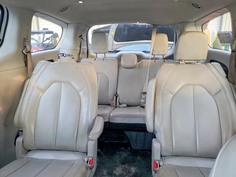 2021 Chrysler Voyager lxi