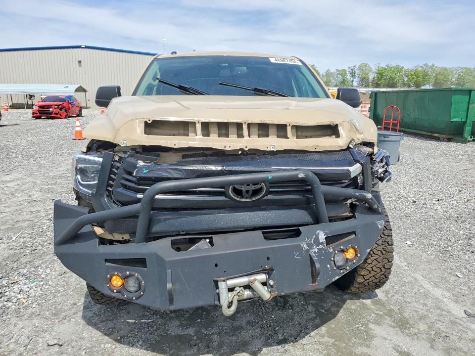 2017 Toyota Tundra SR5