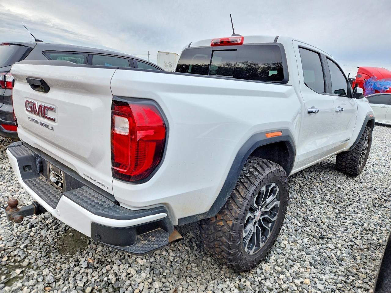 2024 GMC Canyon Denali