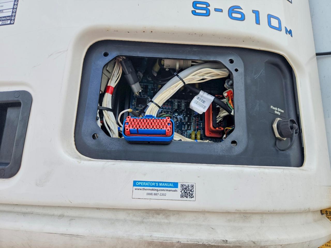 2015 Utility VS2RA Refrigerated Van Trailer