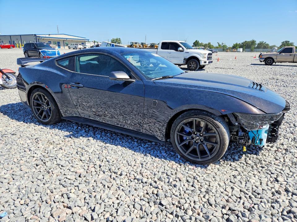 2025 Ford Mustang Dark Horse