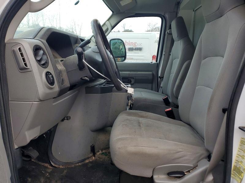 2017 Ford Econoline E350 Super Duty Cutaway Van