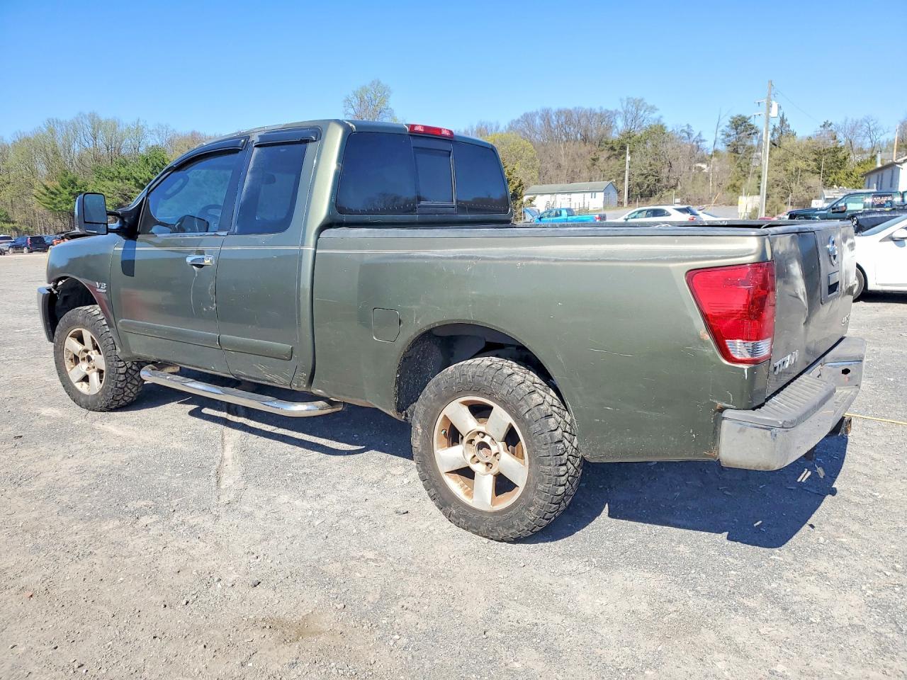 2004 Nissan Titan XE