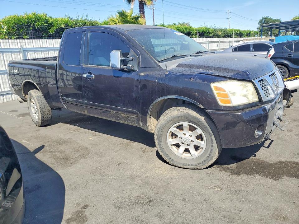 2004 Nissan Titan XE
