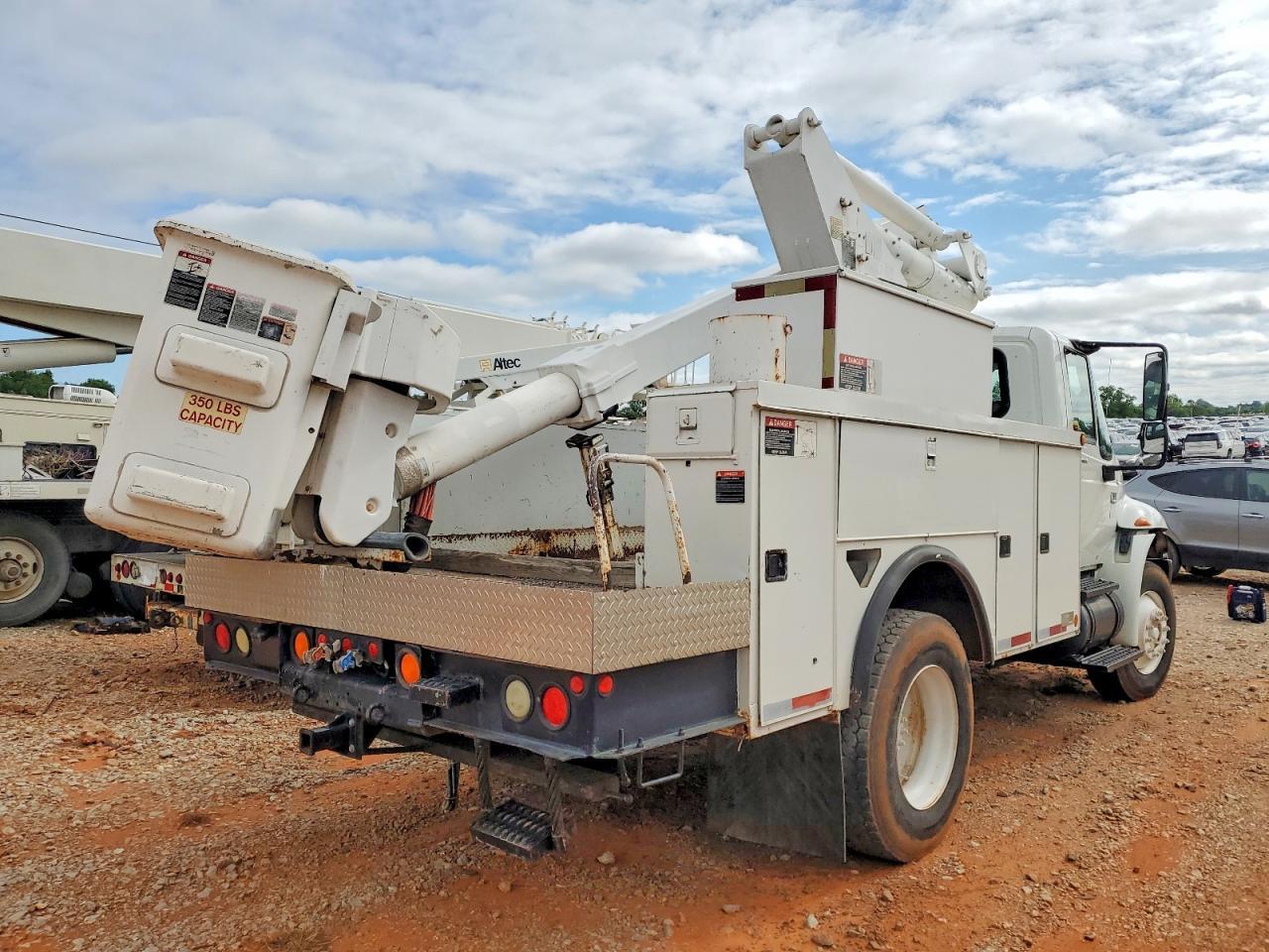 2007 International 4200 Bucket Truck