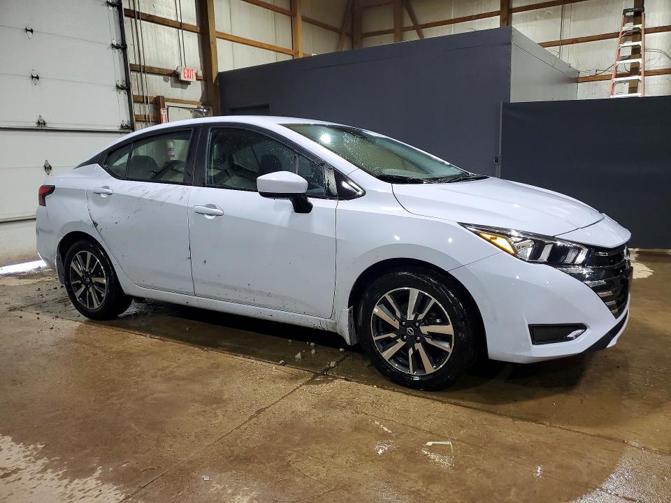 2024 Nissan Versa sv