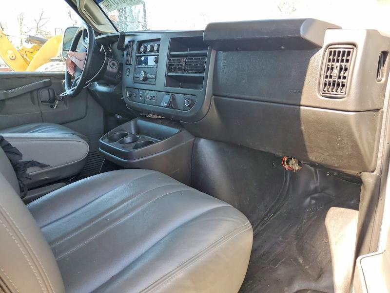 2023 Chev Express G2500