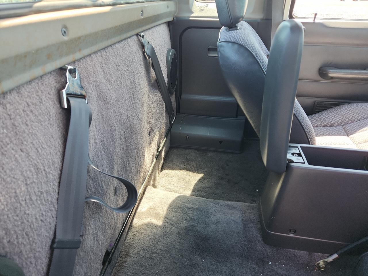 1997 Nissan Truck XE