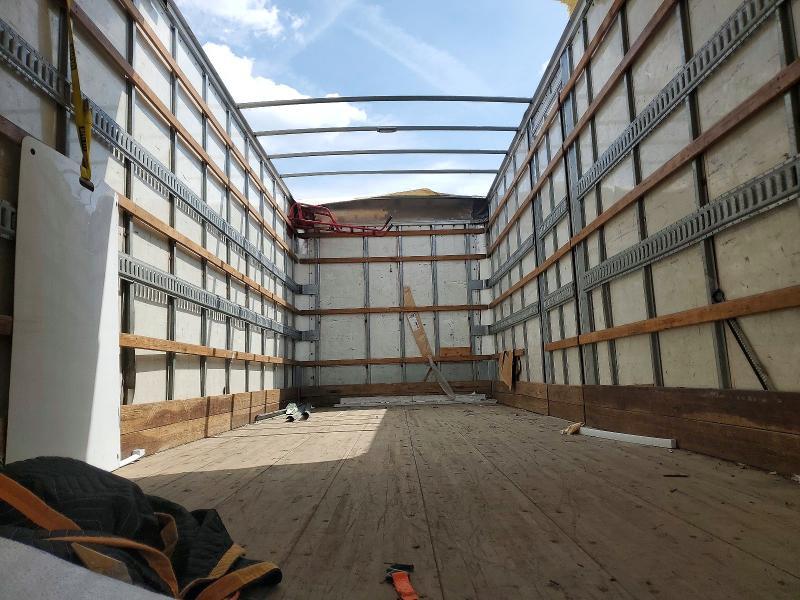 2013 Freigliner 2013 Freightliner Business Class M2 BOX Truck