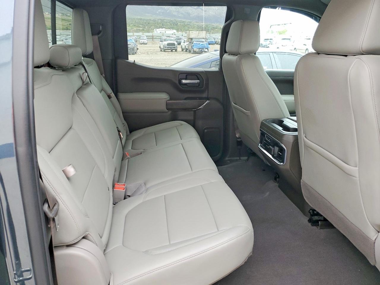 2020 GMC Sierra K1500 SLT