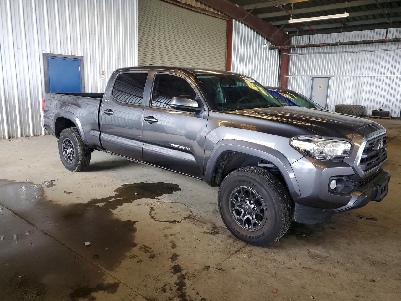 2018 Toyota Tacoma SR5 V6