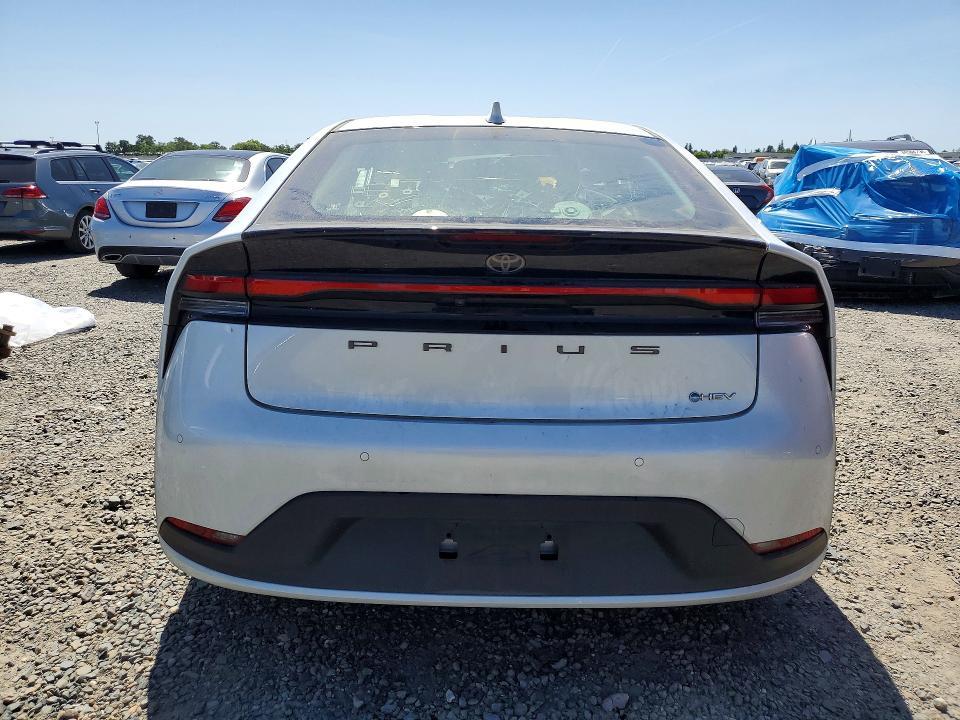 2024 Toyota Prius le