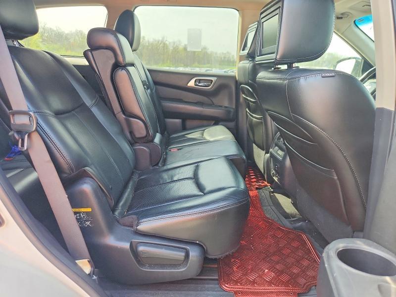 2013 Nissan Pathfinder s