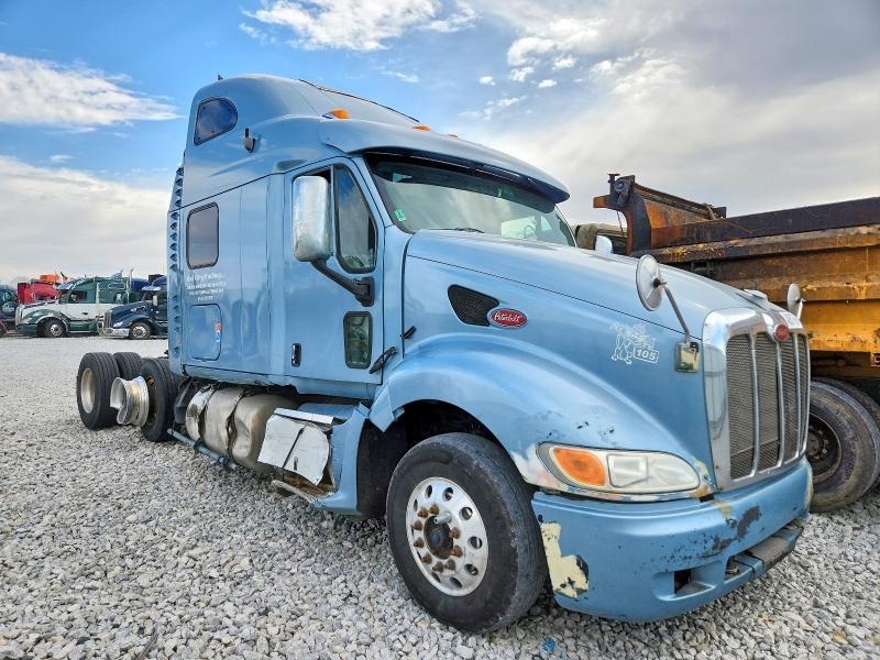 2007 Peterbilt 387 Semi Truck