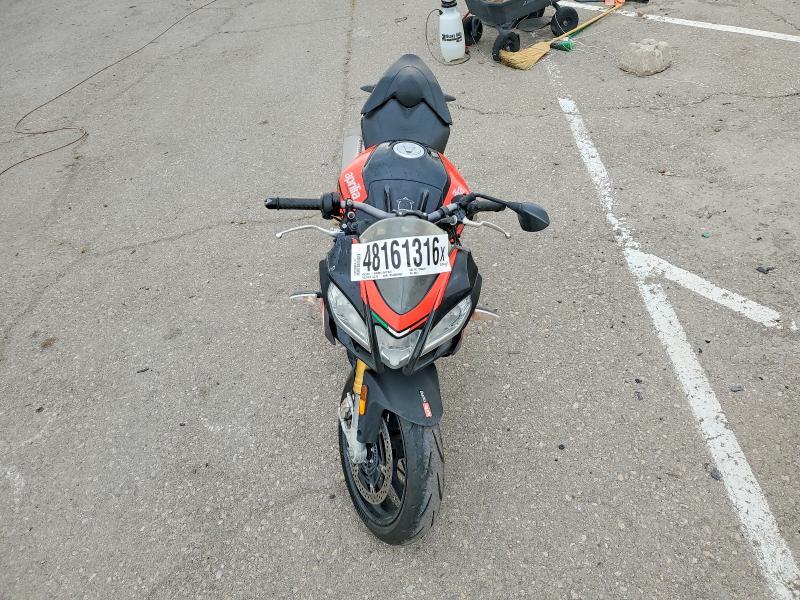 2017 Aprilia Tuono V4 1100 RR