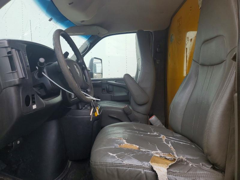 2012 GMC Savana box Truck