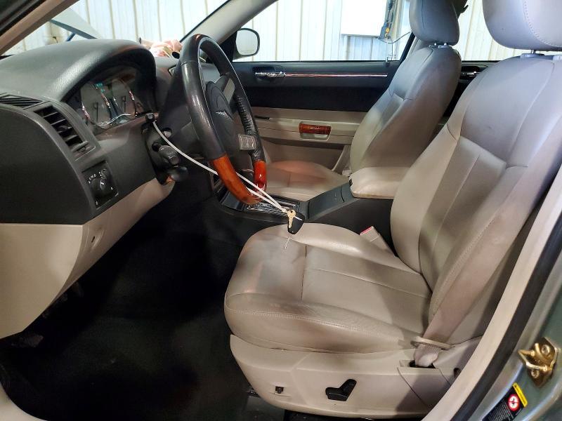 2005 Chrysler 300 Touring