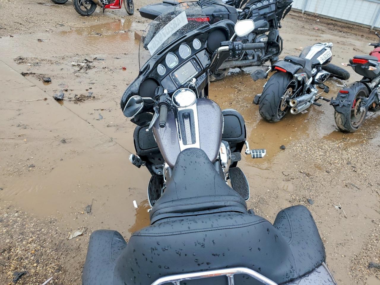 2014 Harley-Davidson Flhtk