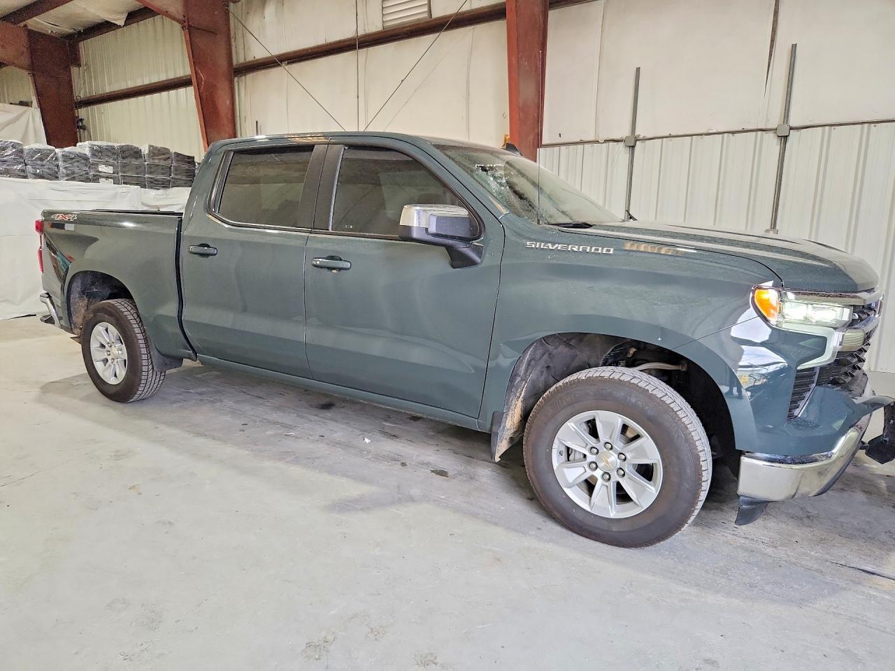2025 Chevrolet Silverado K1500 LT
